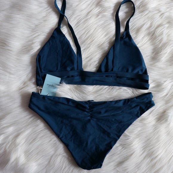 Blue Cutout Bikini Set Size Medium - Picture 4 of 6